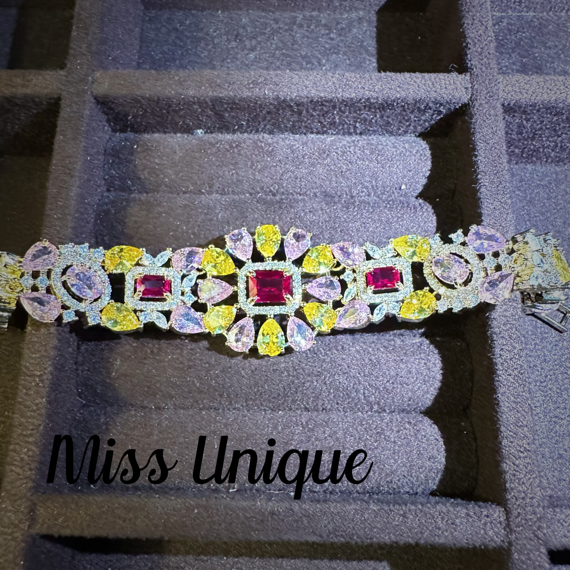 D5182太阳花型粉红黄手链