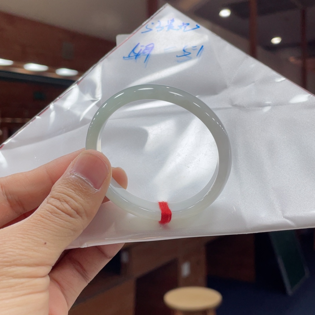 翡翠手镯未镶嵌买断