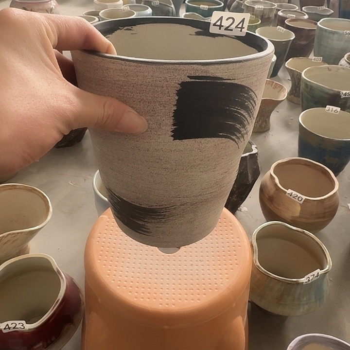 口15高18带孔一个口不圆