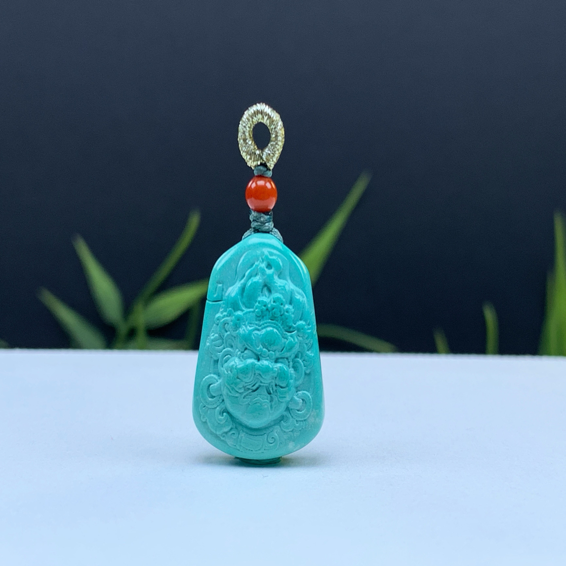 湖北天然原矿绿松石大黑天雕刻小牌子吊坠侧挂