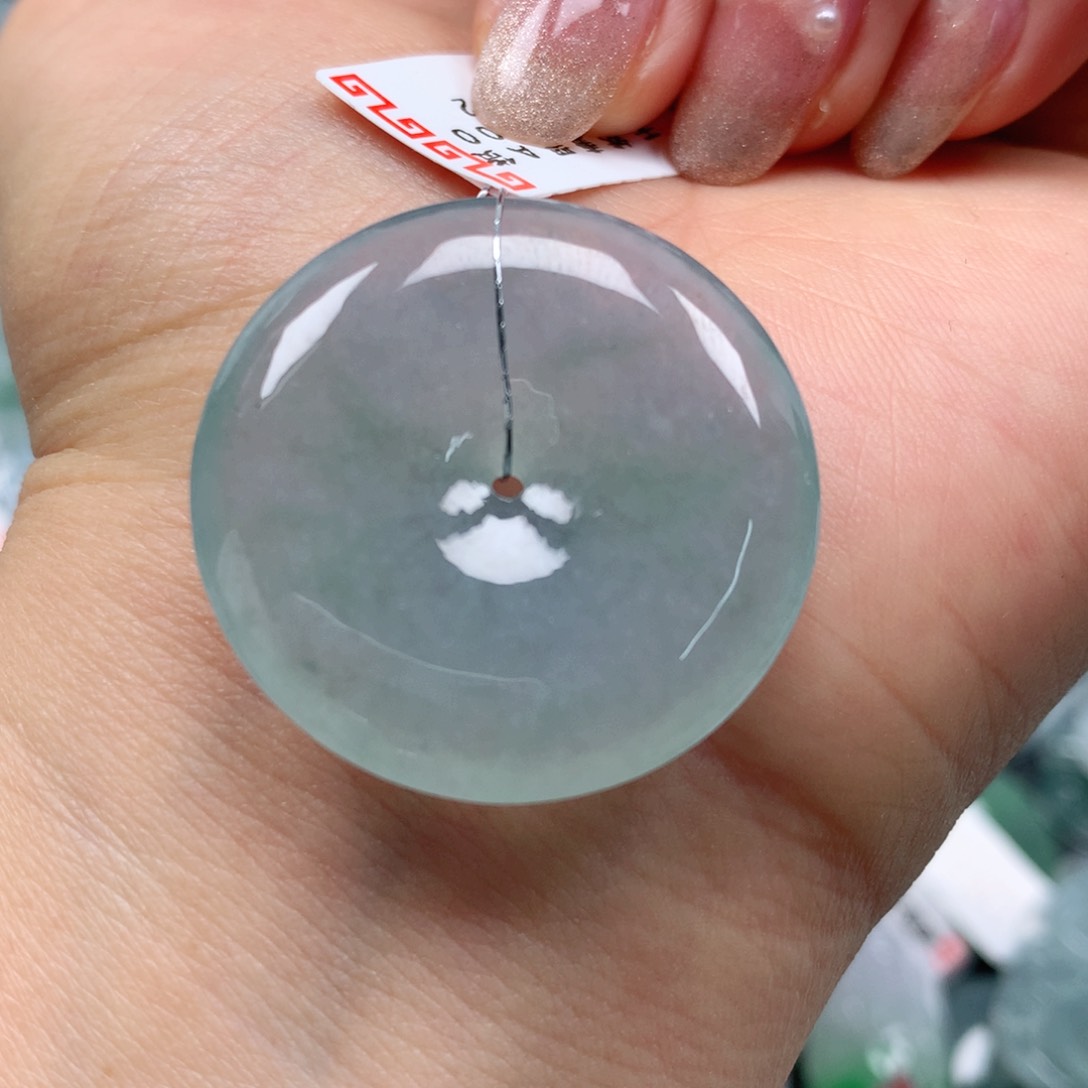 翡翠颈饰未镶嵌天然翡翠