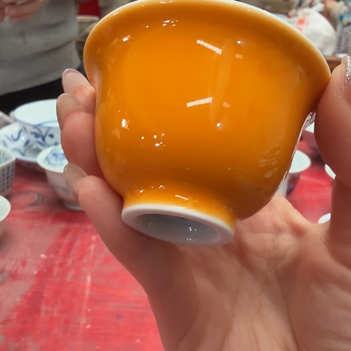 鸡油黄小压手杯1111111111111111