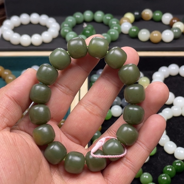 和田玉手串未镶嵌新疆沙枣青卡14老型柔光