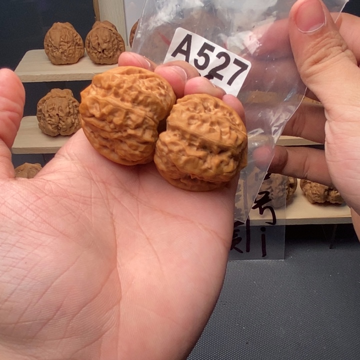 核桃文玩核桃蛤蟆头