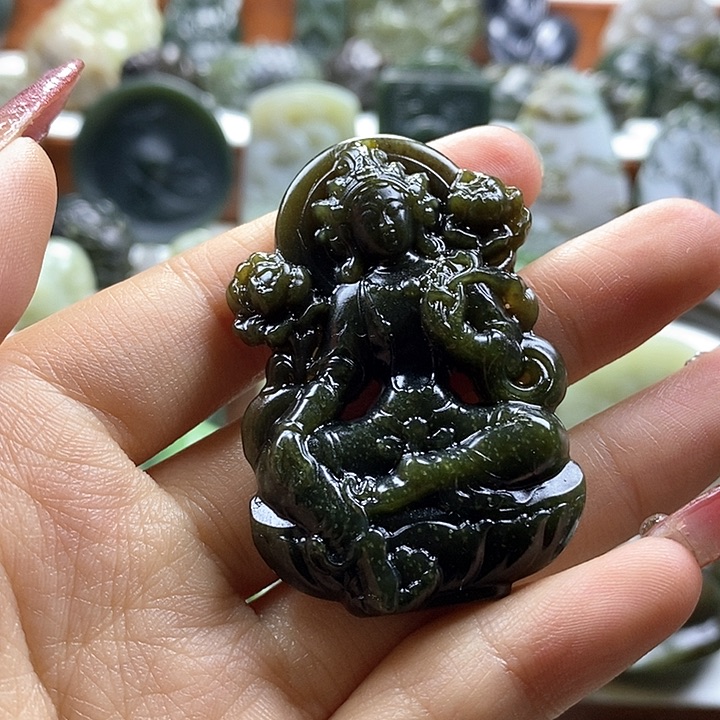 和田玉颈饰未镶嵌