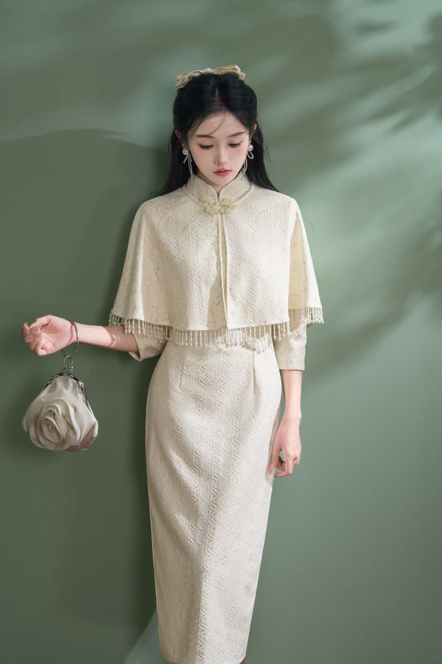 【月光】2025秋冬季新款流苏可拆披肩白色优雅气质宴会款旗袍