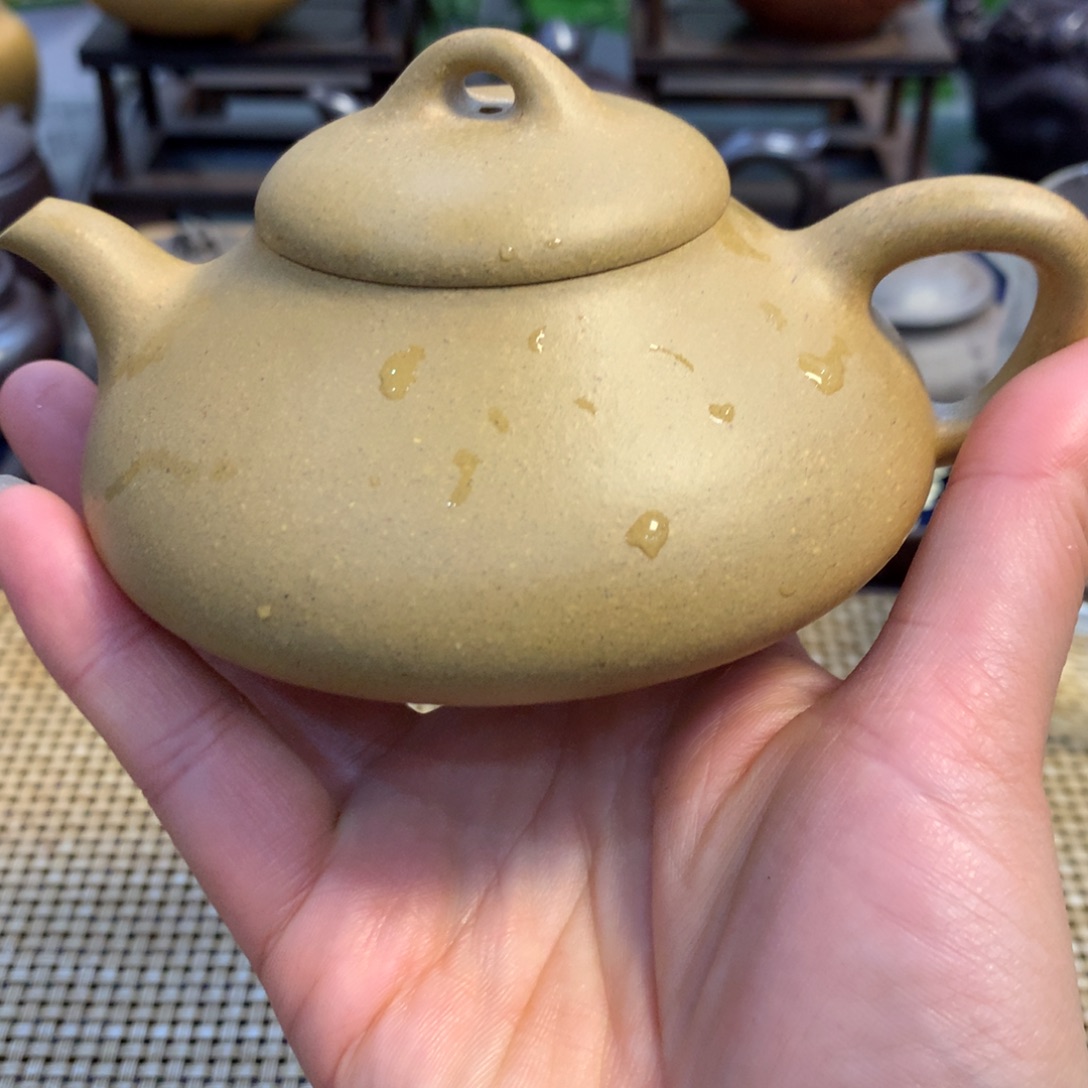 紫砂茶壶宜兴原矿黄金段泥180cc