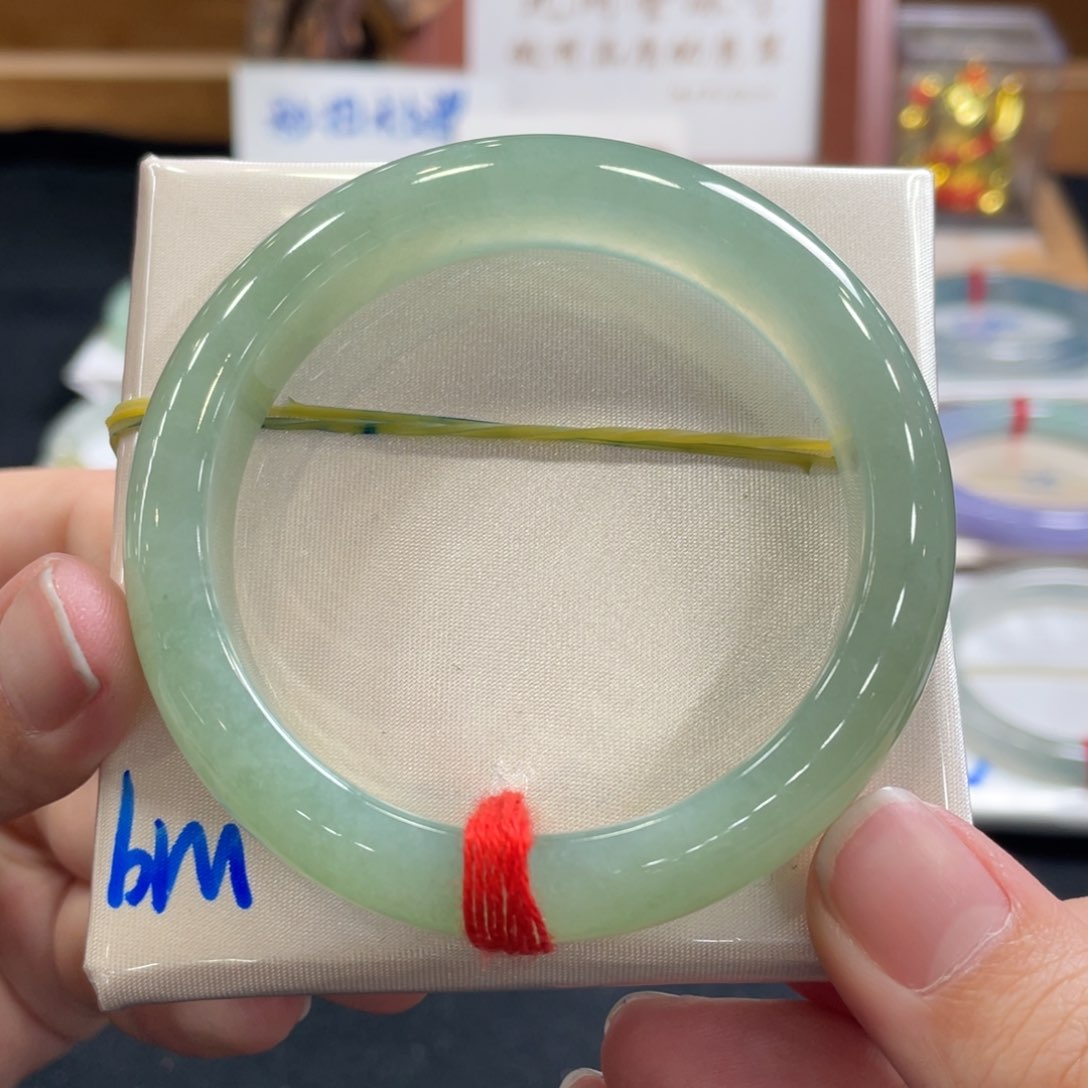 翡翠手镯未镶嵌53.3 正圈 