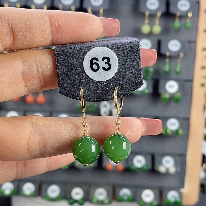 和田玉18K金镶嵌耳饰