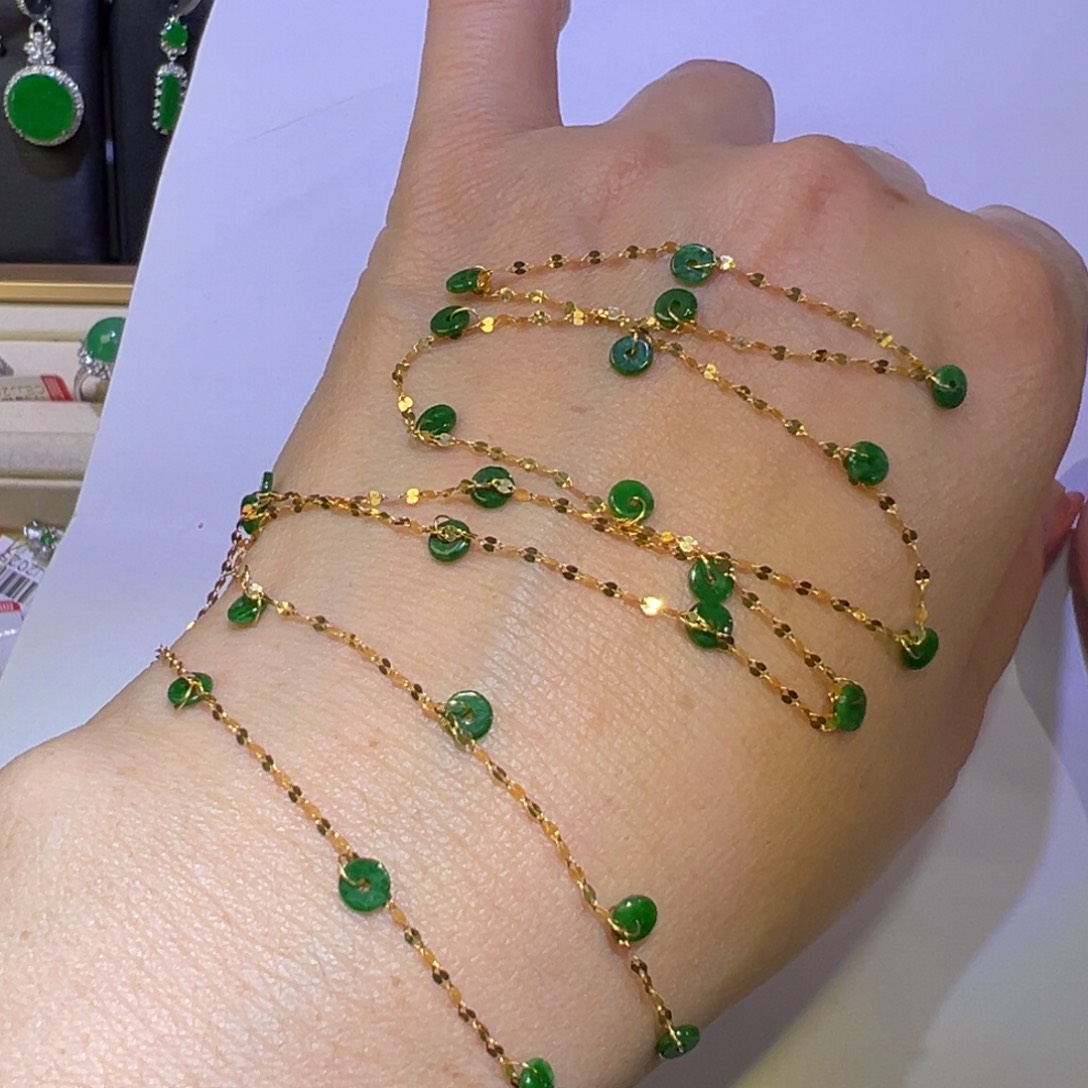 翡翠颈饰18K金镶嵌满天星