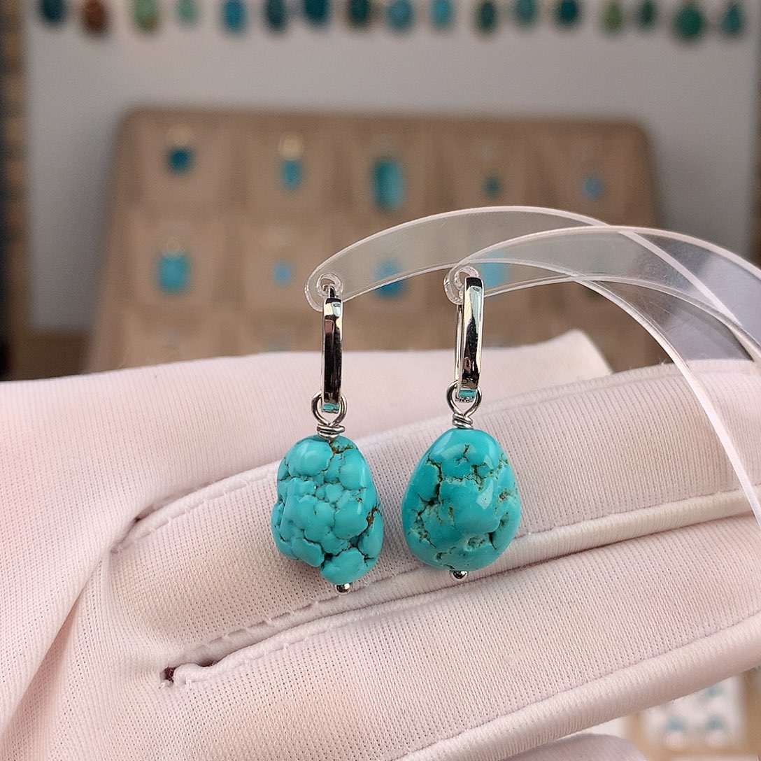 绿松石未镶嵌耳饰