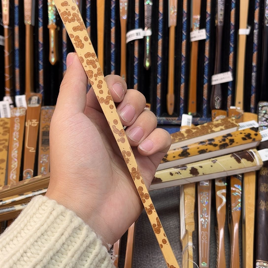 扇子惊**羽纯手工制作的
