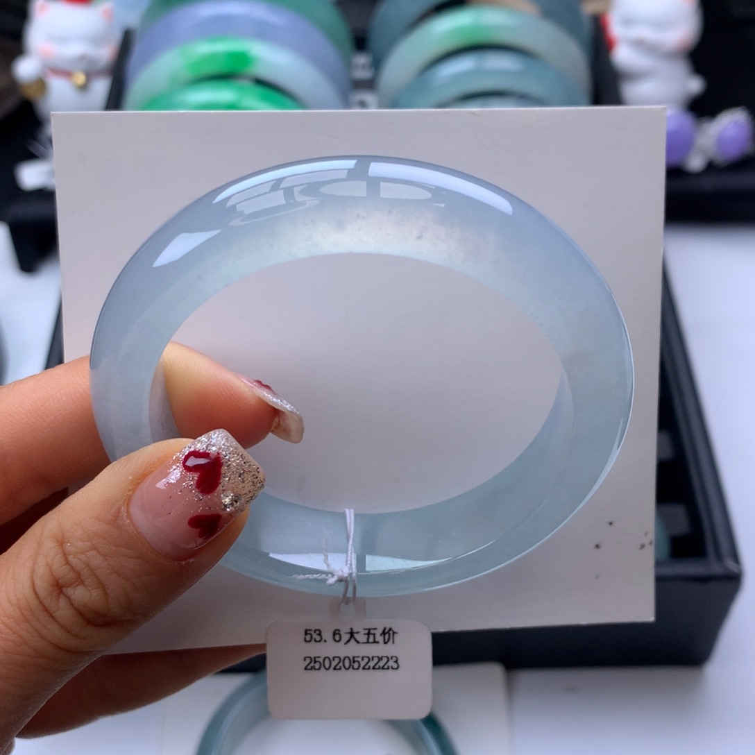 翡翠手镯未镶嵌53-54冰蓝正圈泥鳅背