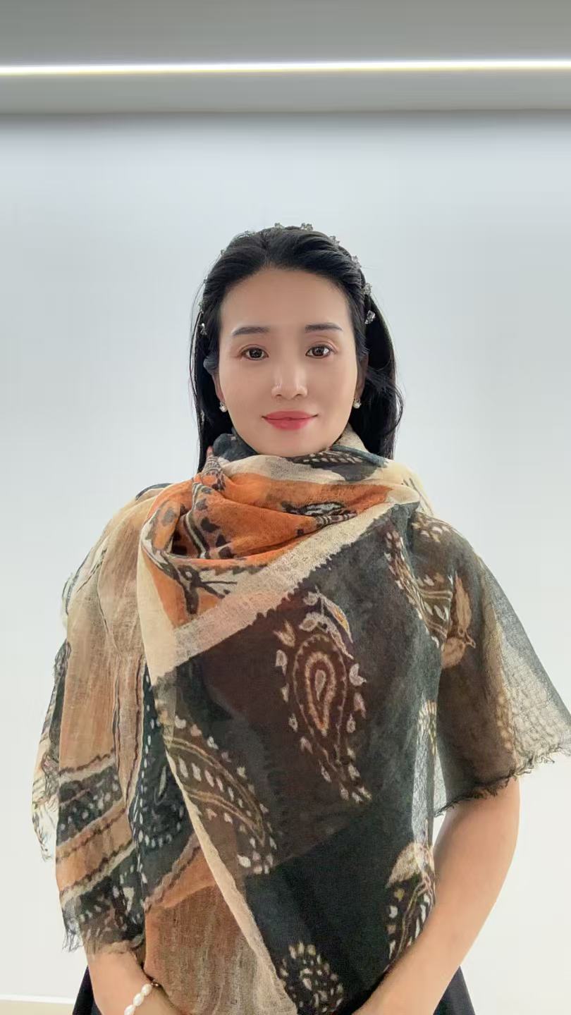 山羊绒数码印花长方巾