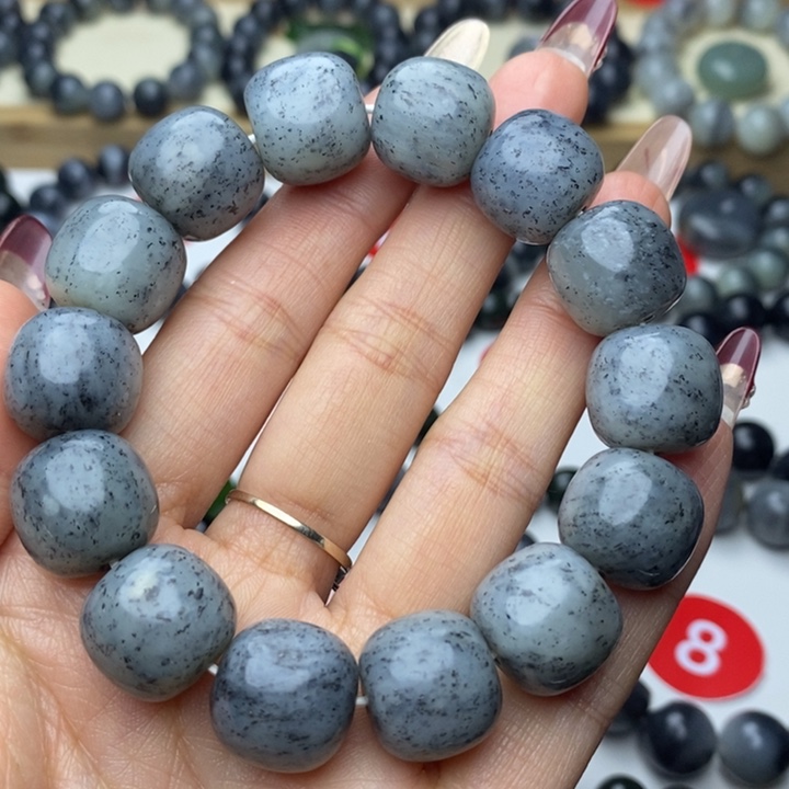 和田玉手串未镶嵌