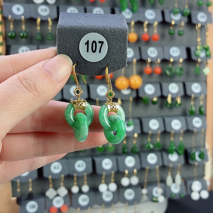 翡翠18K金镶嵌耳饰