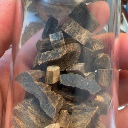 沉香摆件深*海南绿奇楠沉水原料21克