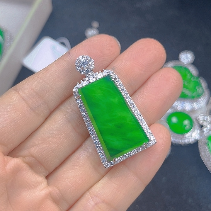 翡翠吊坠(不含链)银S925镶嵌