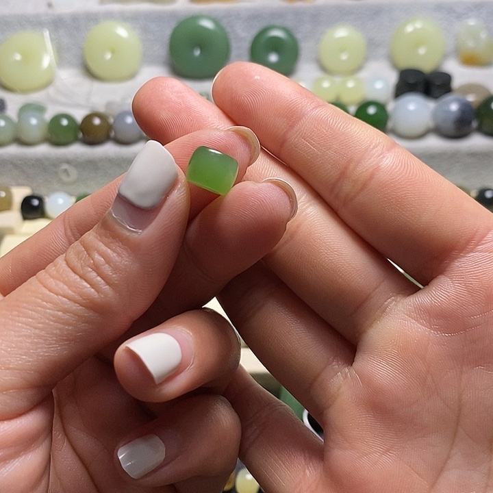 和田玉（碧玉）手链未镶嵌嗨**皮