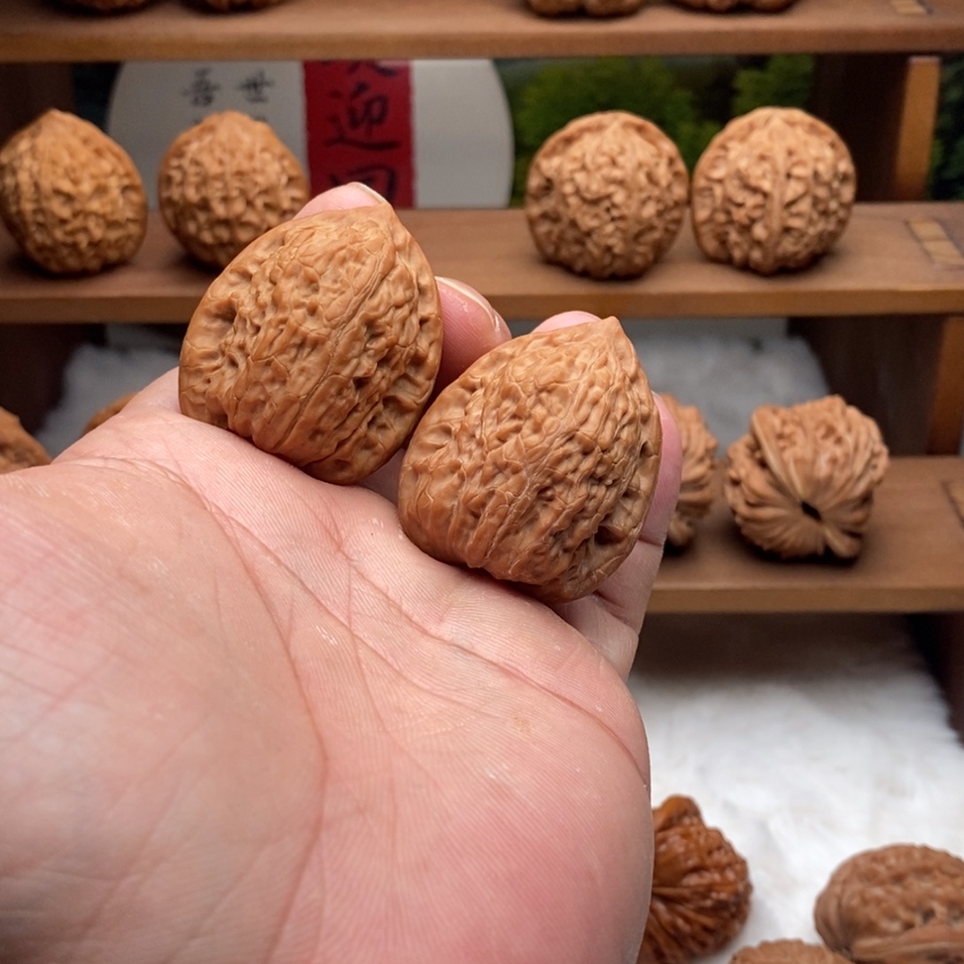 文玩核桃吊坠34全品望天吼