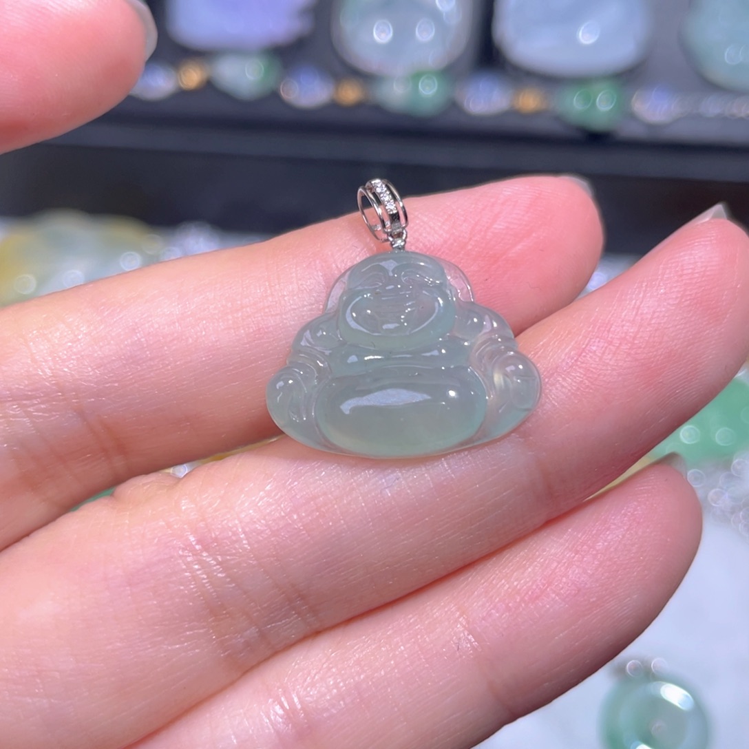 颈饰18K金镶嵌翡翠翡翠