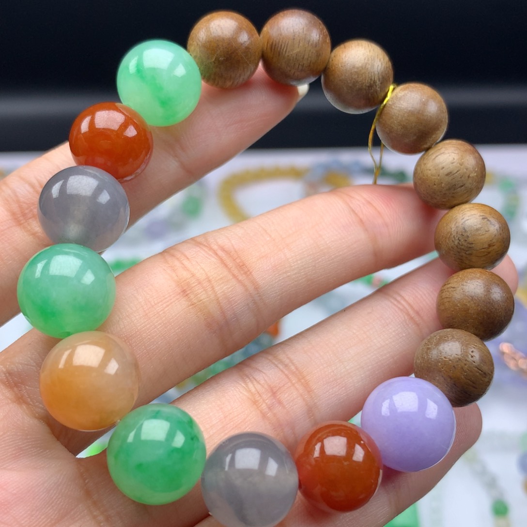 翡翠手链未镶嵌卡