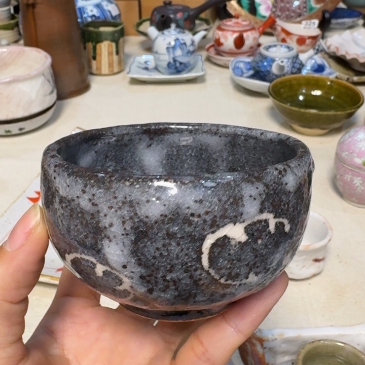 一个大杯子好看的饿饿