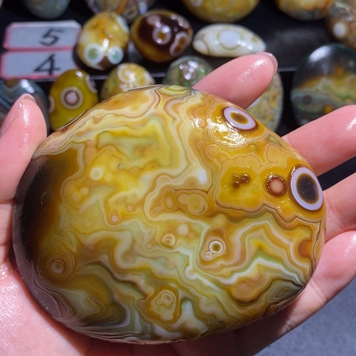 玛瑙/玉髓未镶嵌珠宝奇石79