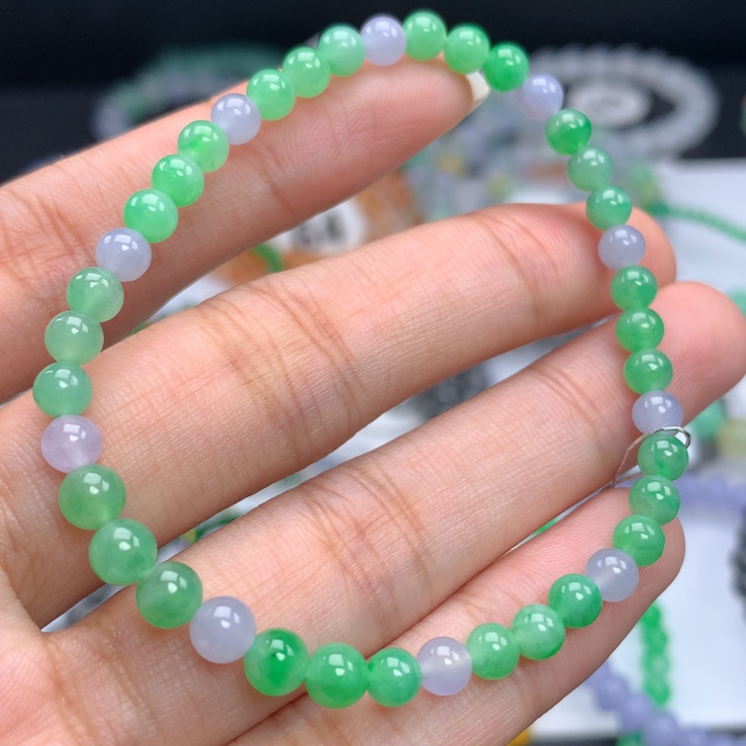 翡翠手链未镶嵌卡