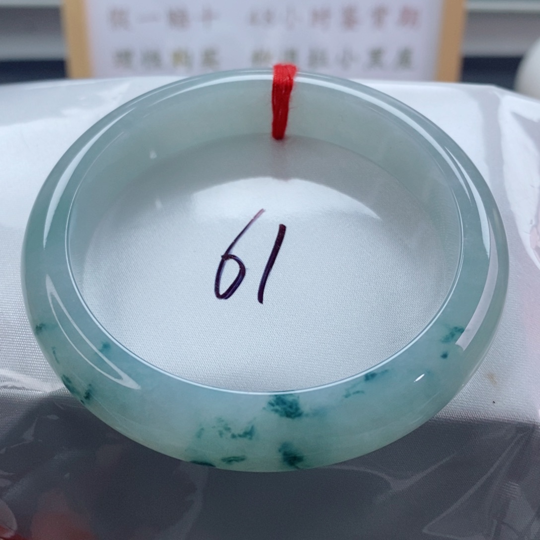 翡翠手镯未镶嵌天然A货翡翠手镯