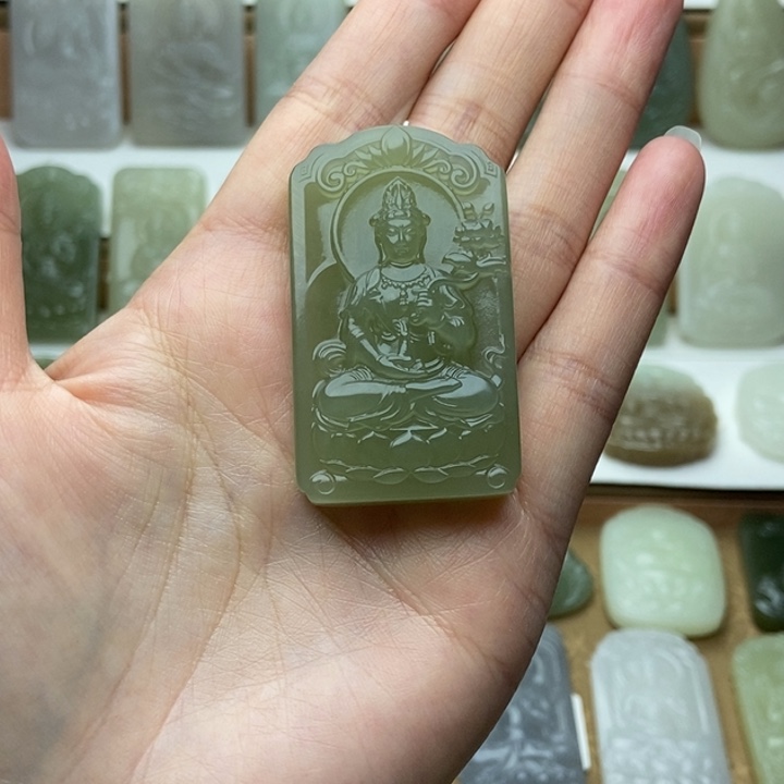 和田玉未镶嵌颈饰