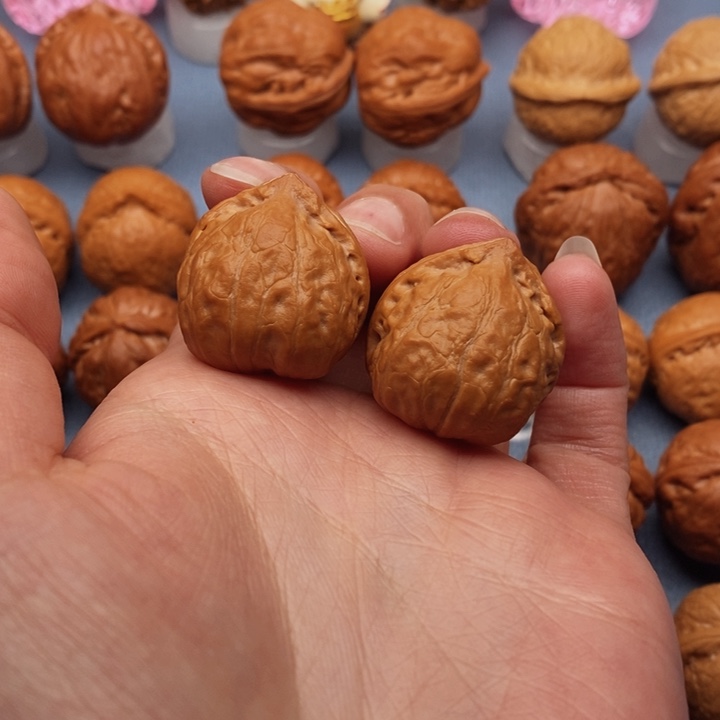 文玩核桃把件此****天水晶蟾