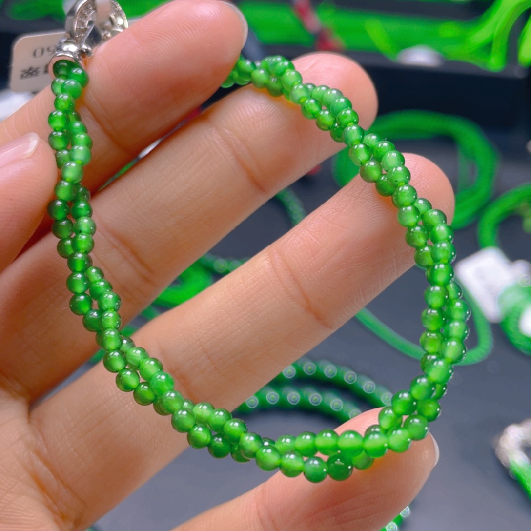 翡翠颈饰未镶嵌，1