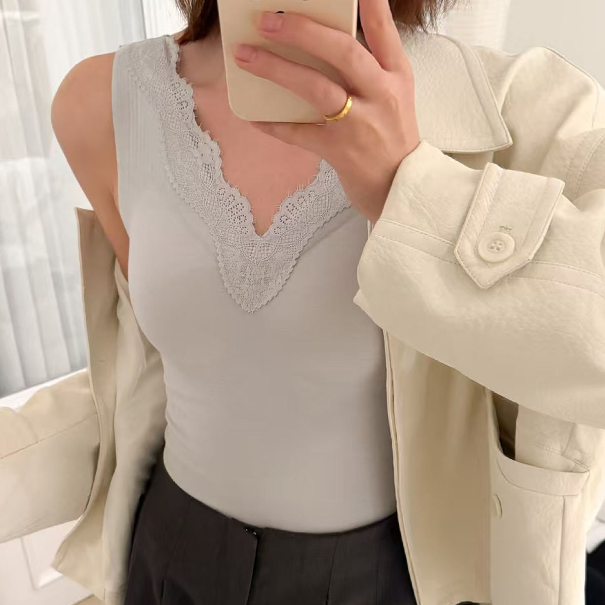 PanPan冬女士蕾丝V领带胸垫自发热保暖背心