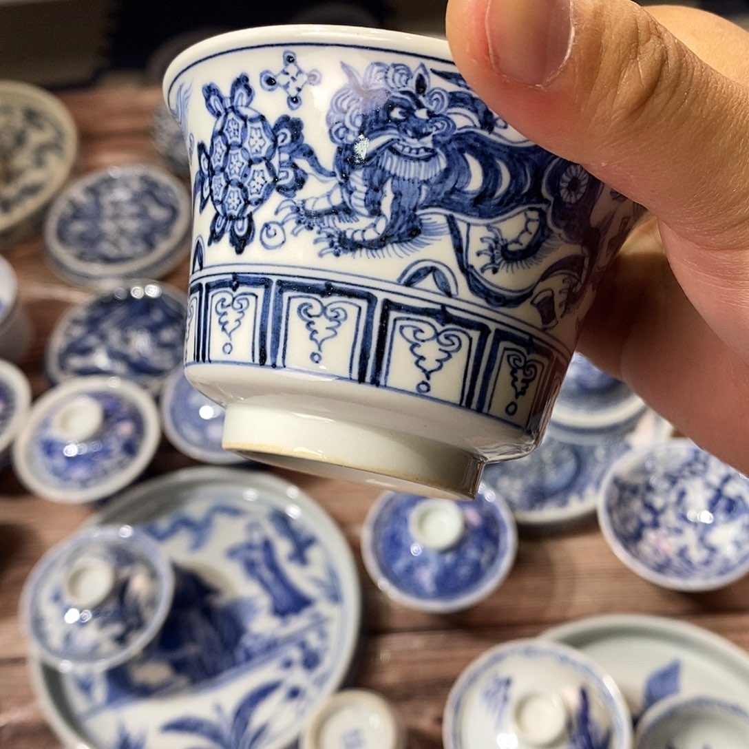 #****.双师滚绣球马蹄盖碗