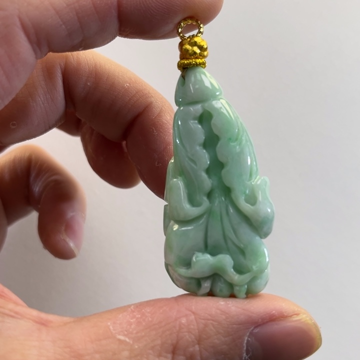 翡翠吊坠(赠链)未镶嵌代编织