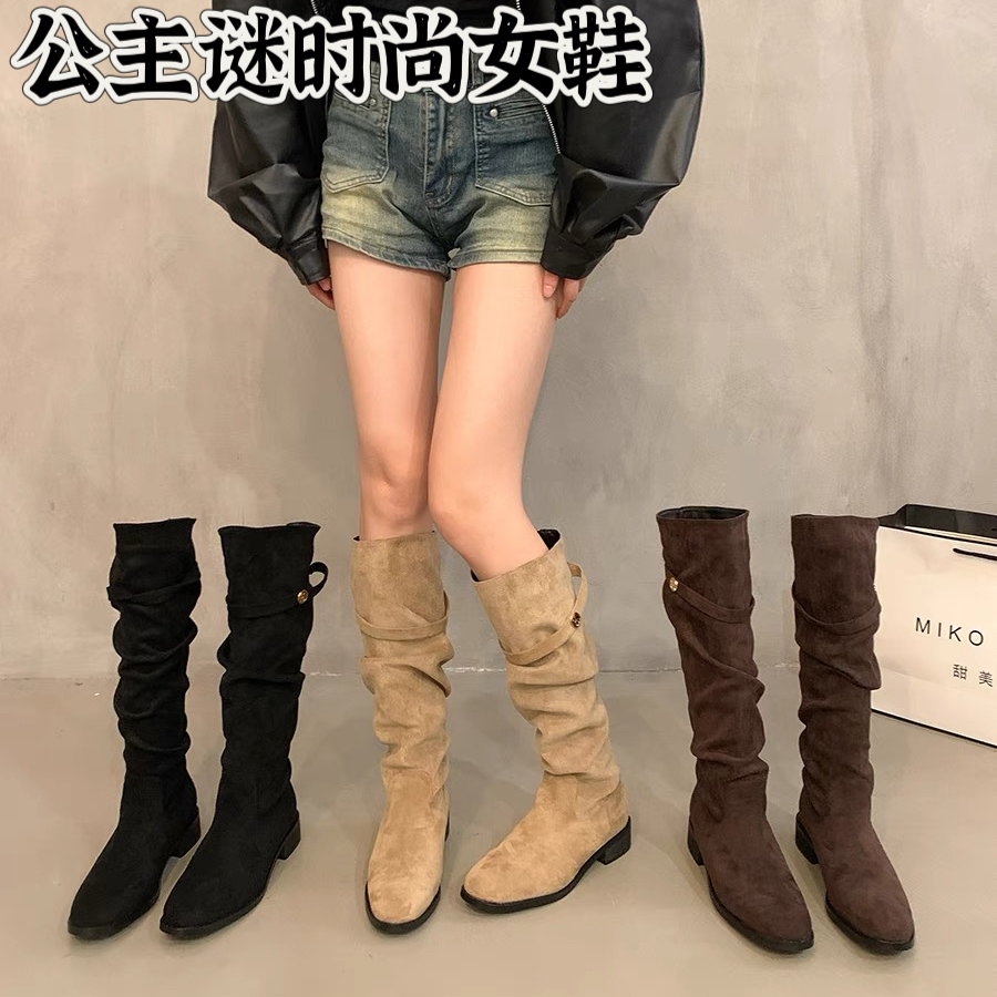 绒面瘦瘦靴卡其色堆堆骑士靴女2025新款秋冬季显瘦高筒粗跟长靴子