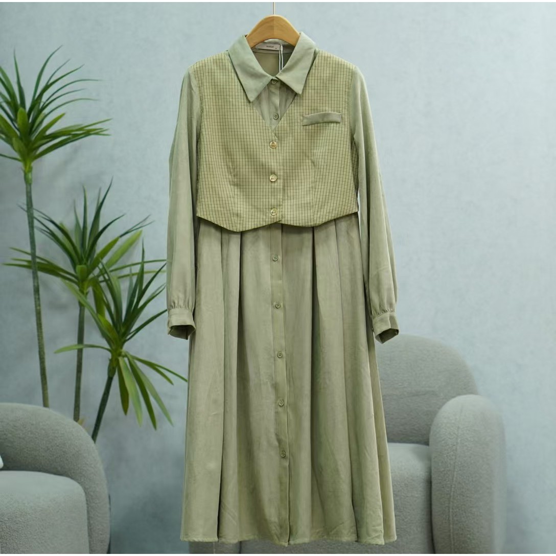 枺系列 E018   女装时尚撤柜长袖连衣裙绿色D1321015