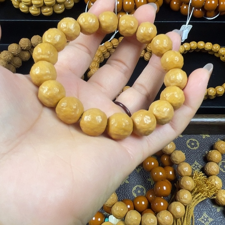 独****猴头核桃手串猴头