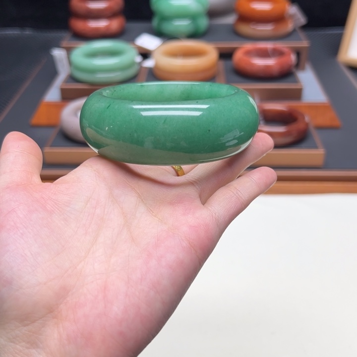 南***元石英岩玉未镶嵌舍