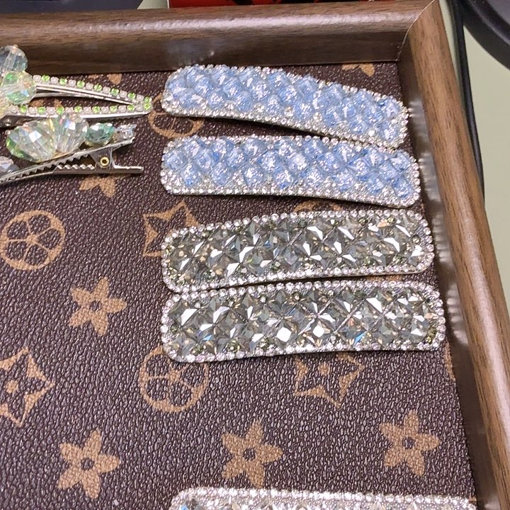 皮质铁合金颜色可选