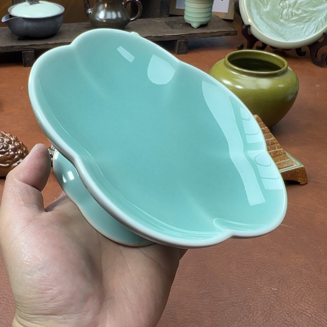 青瓷茶器青瓷茶器微瑕