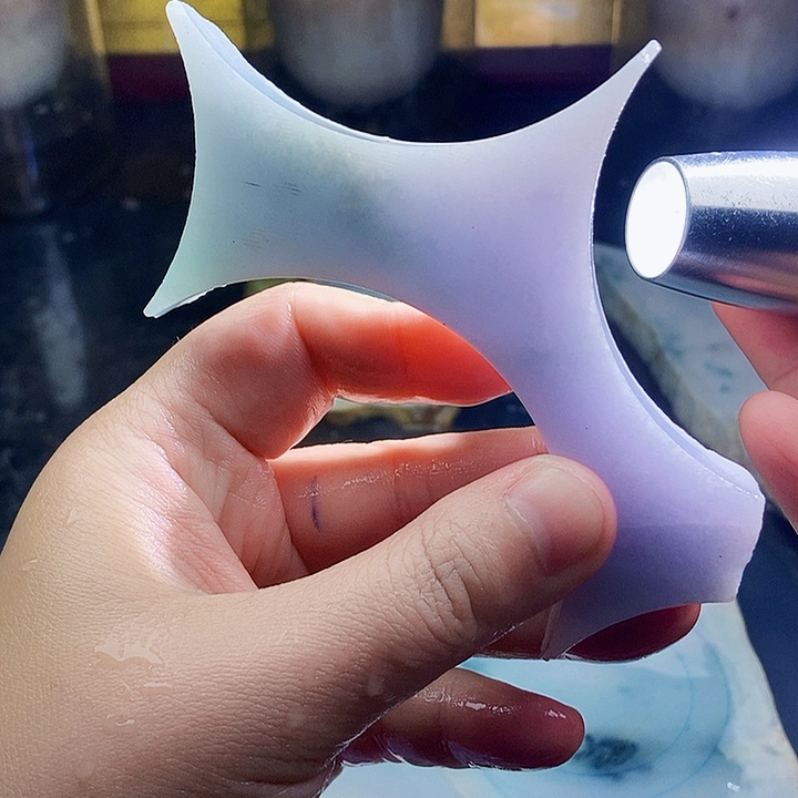 翡翠未镶嵌颈饰毛料8