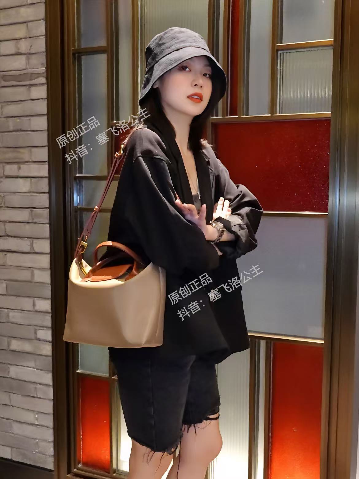 【CEFIRO · 塞飞洛】 新品上新！新款女包 WGG-1NB743 卡其