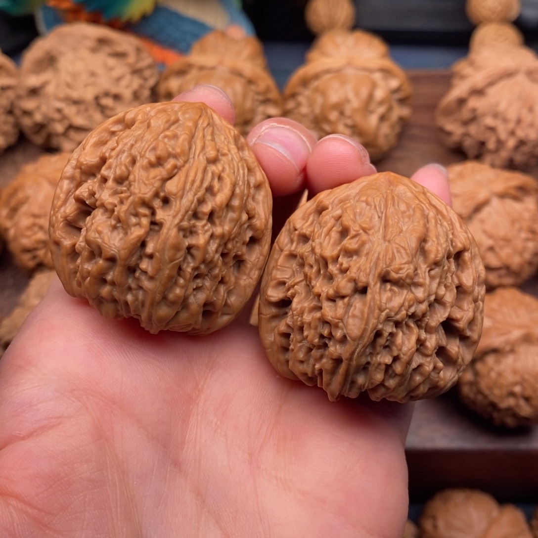 文玩核桃把件37.5炮弹凹底南疆