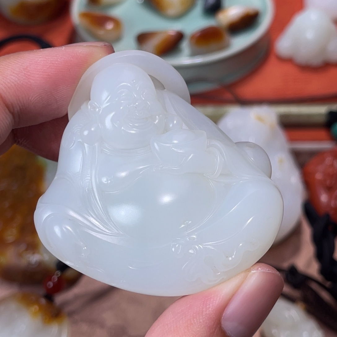 和田玉未镶嵌颈饰