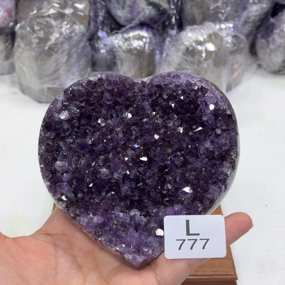 水晶摆件未镶嵌天然紫水晶