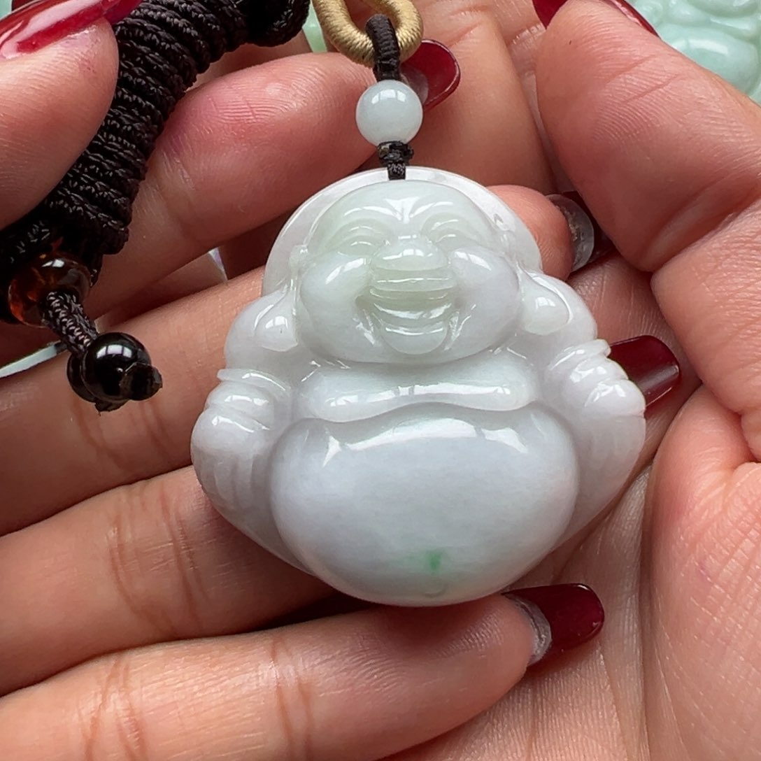 翡翠颈饰未镶嵌39.6×41.5×12.9