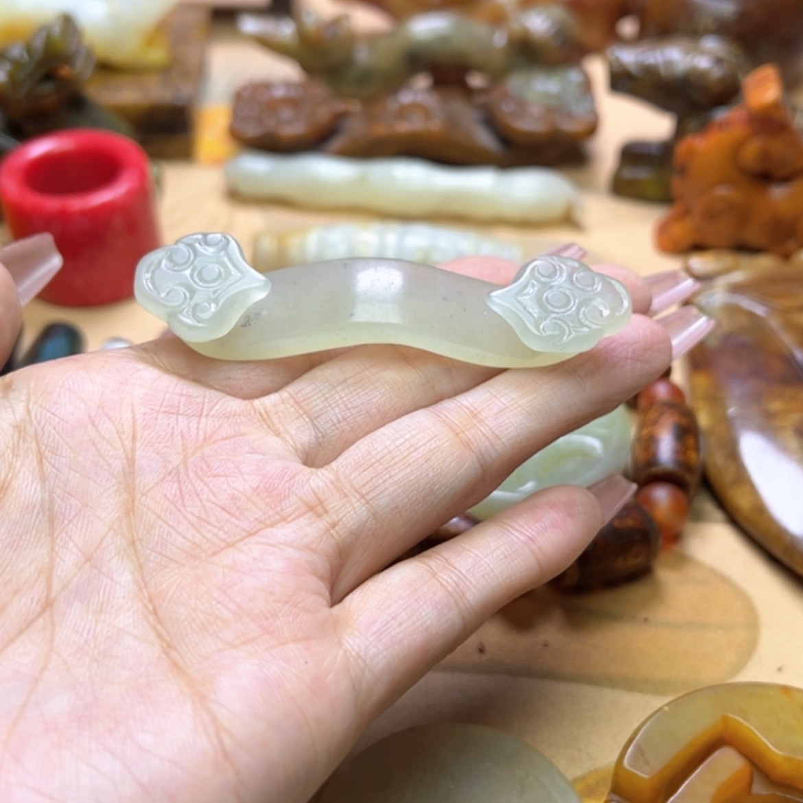 【闪购商品】蛇纹石玉颈饰未镶嵌