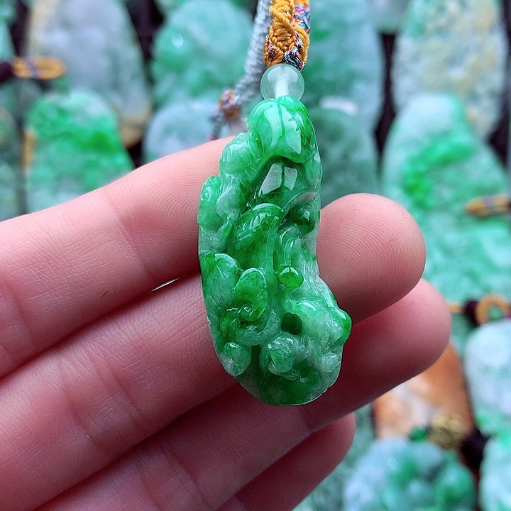 翡翠吊坠(不含链)未镶嵌叶*欣